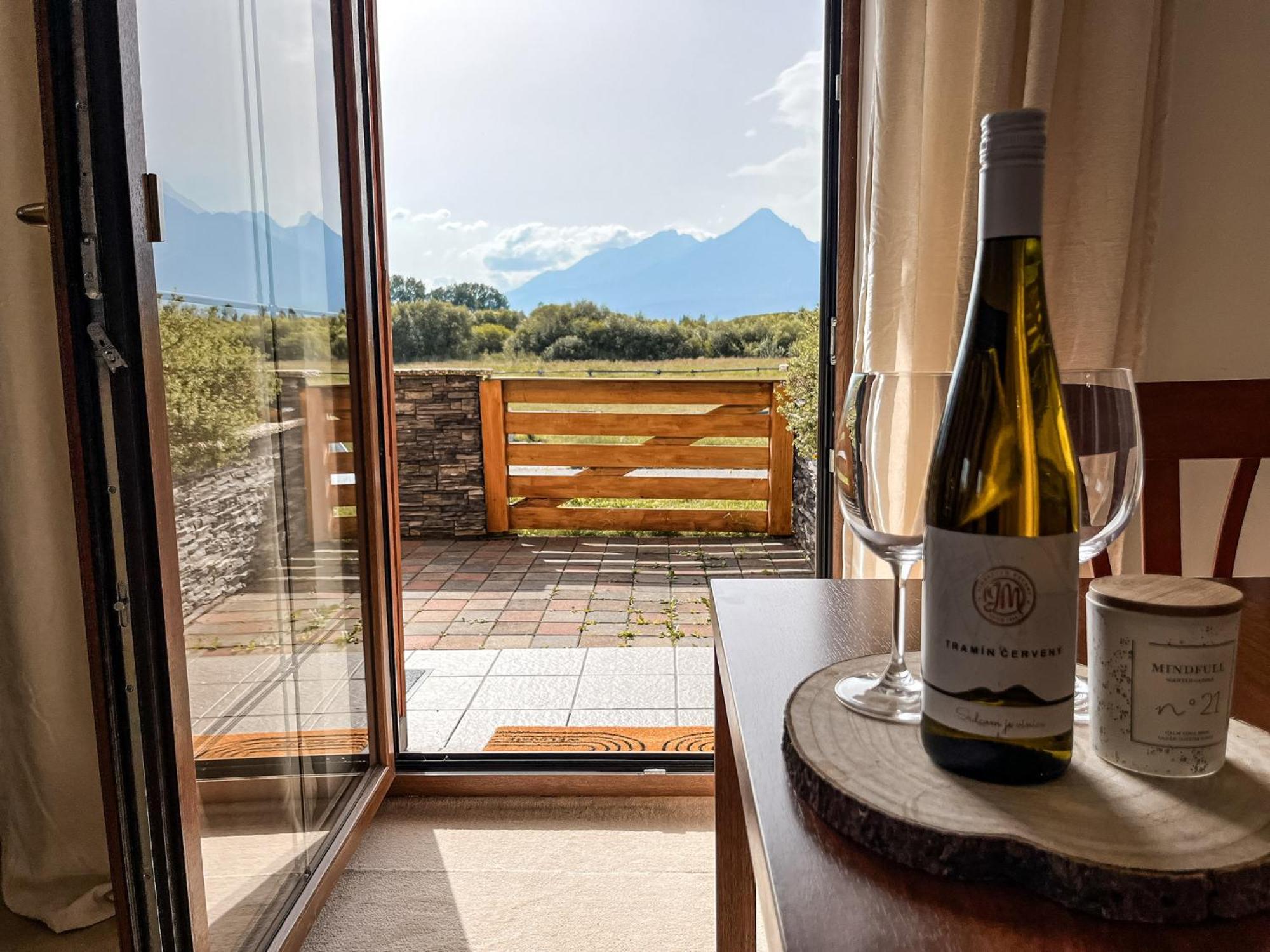 Tri Stity Apartment With Tatra View Terrace ヴェルカー・ロムニツァ エクステリア 写真